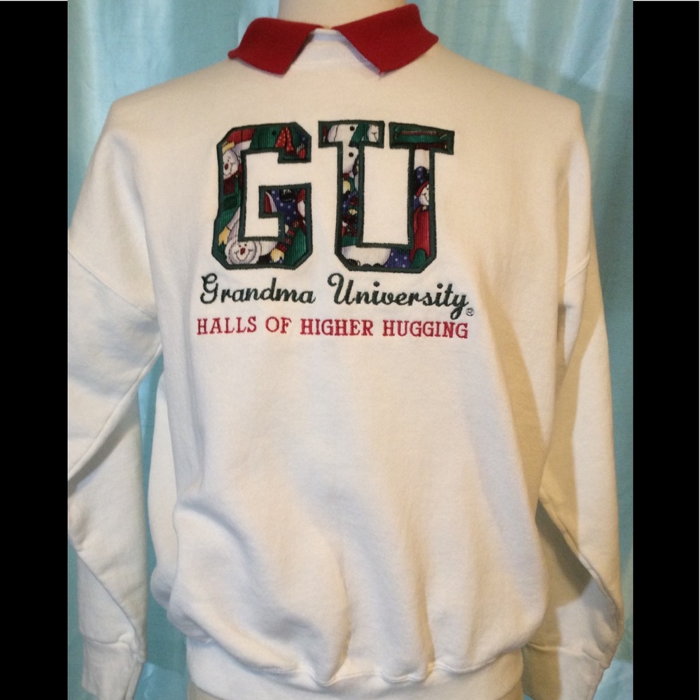 Embroidered Christmas Grandma University White Sweatshirt With Red Collar. NWT